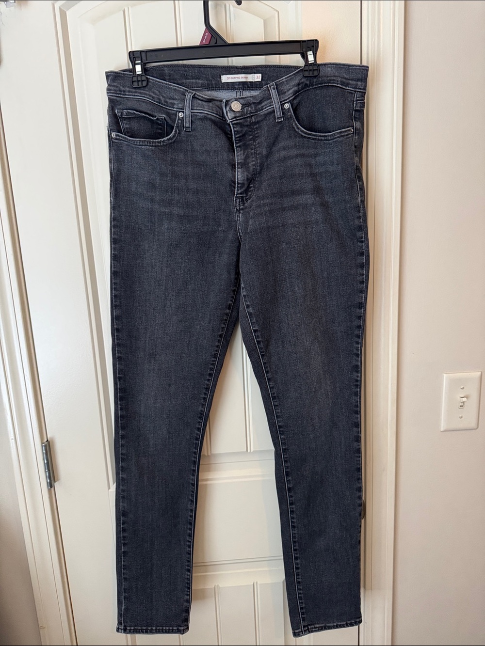 Levi's Men's Skinny Jeans in Charcoal Black